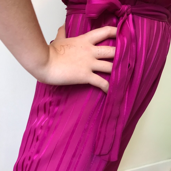 Vintage top notch jumper in easy to love and care for polyester! Killer colour! - Picture 9 of 12